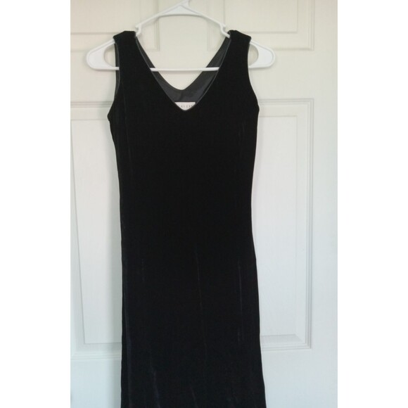 Doncaster Black Velvet & Silk A-Line Mini Dress Size 2 EUC - Picture 2 of 7